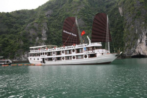  Oriental Sails Cruise  Hạ Long